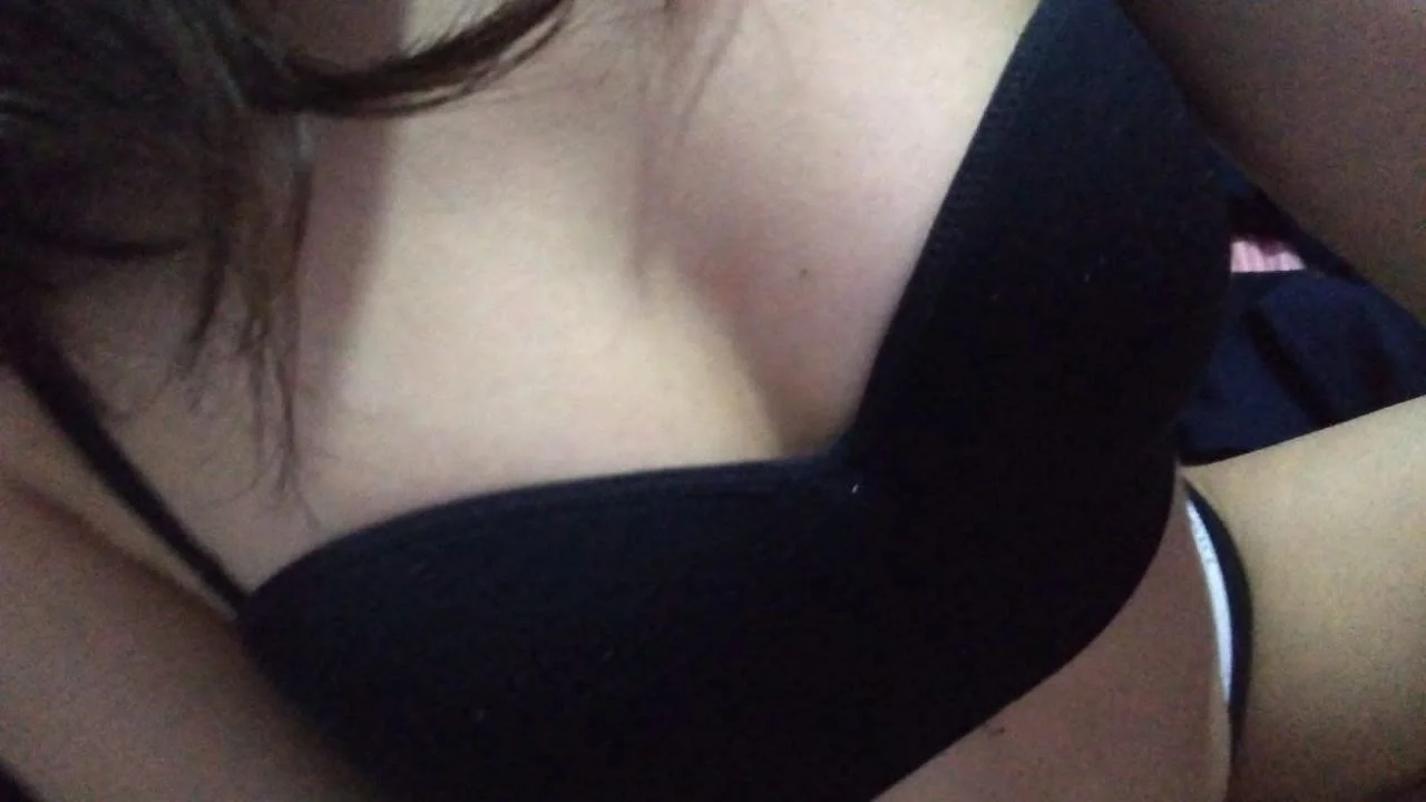 Se masturba super rico image 10