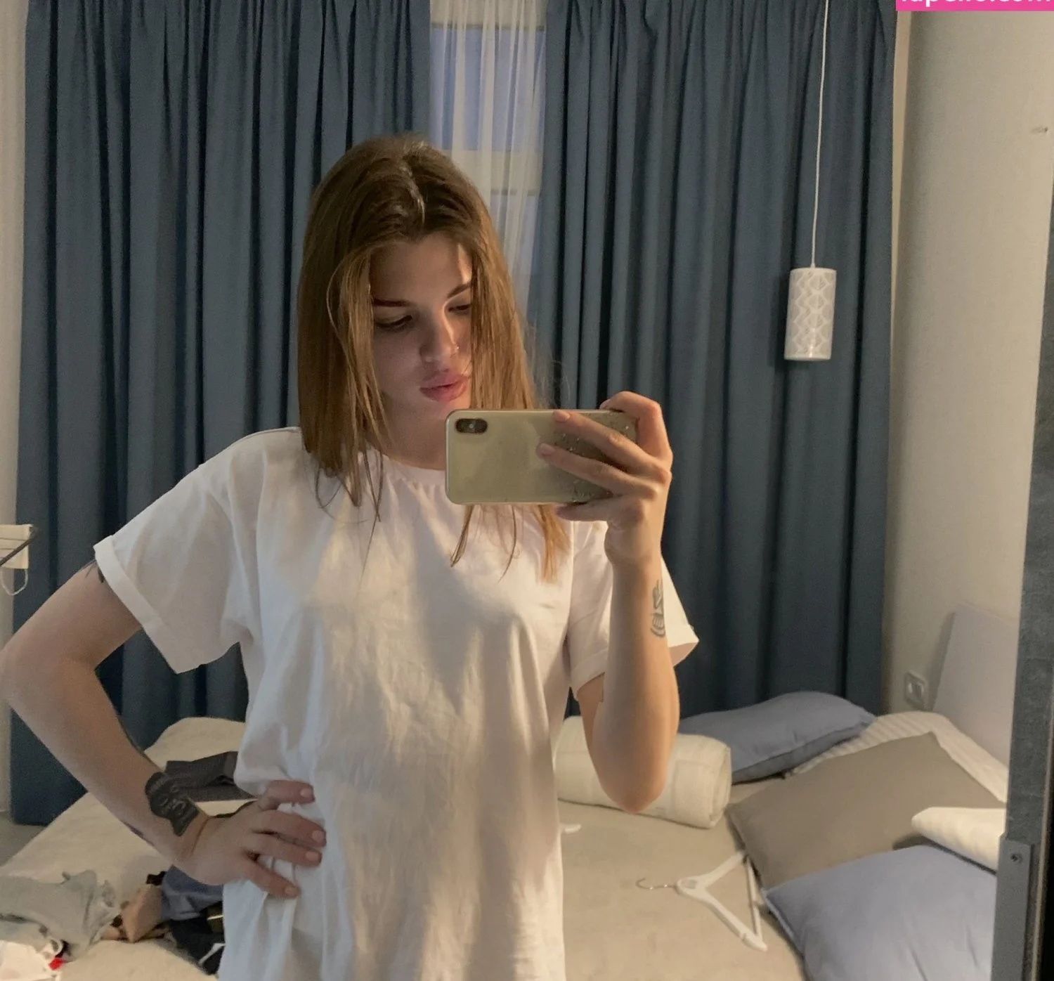 cute teen 7 image 3
