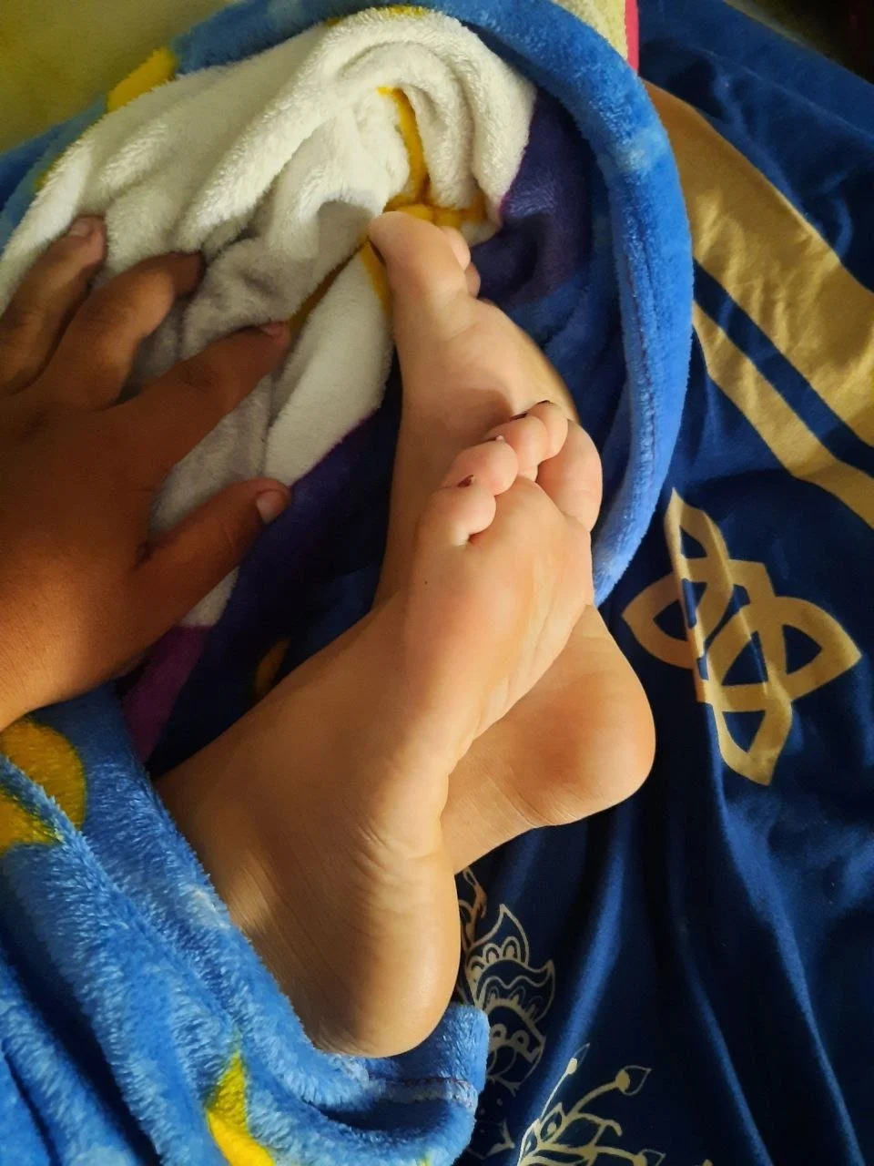 Una rica colombiana con unos ricos pies image 2