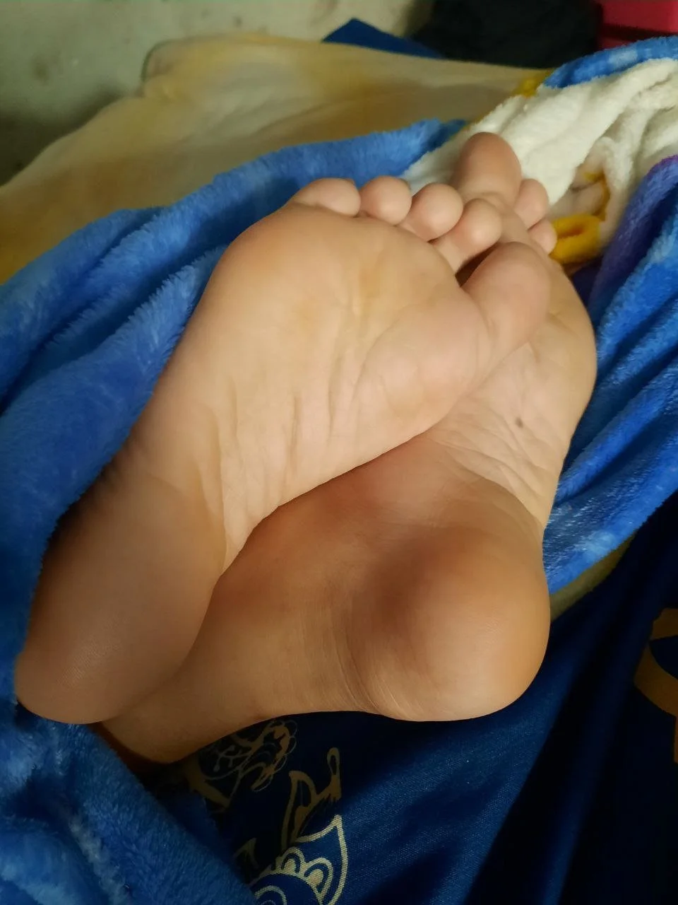 Una rica colombiana con unos ricos pies image 3