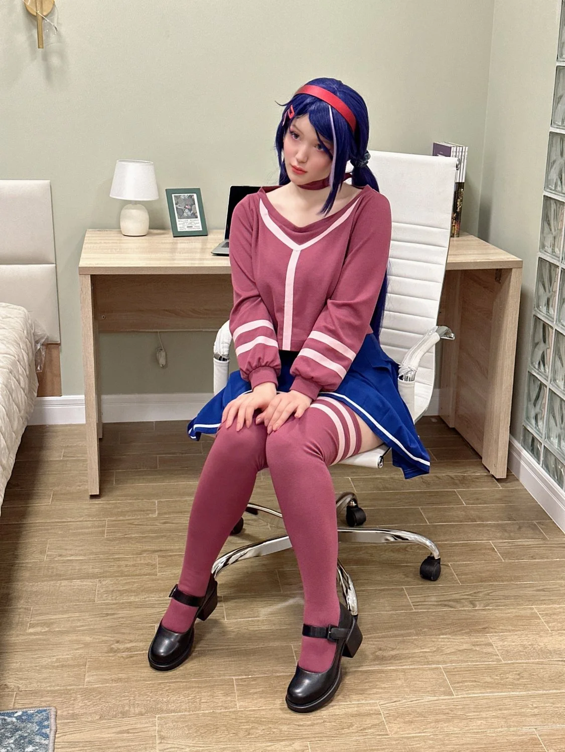 Cosplay Girl image 6