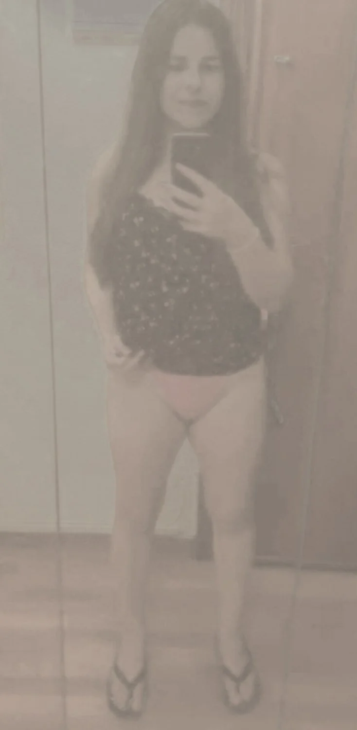 Evangélica de calcinha...humm que delícia 🤤 image 5