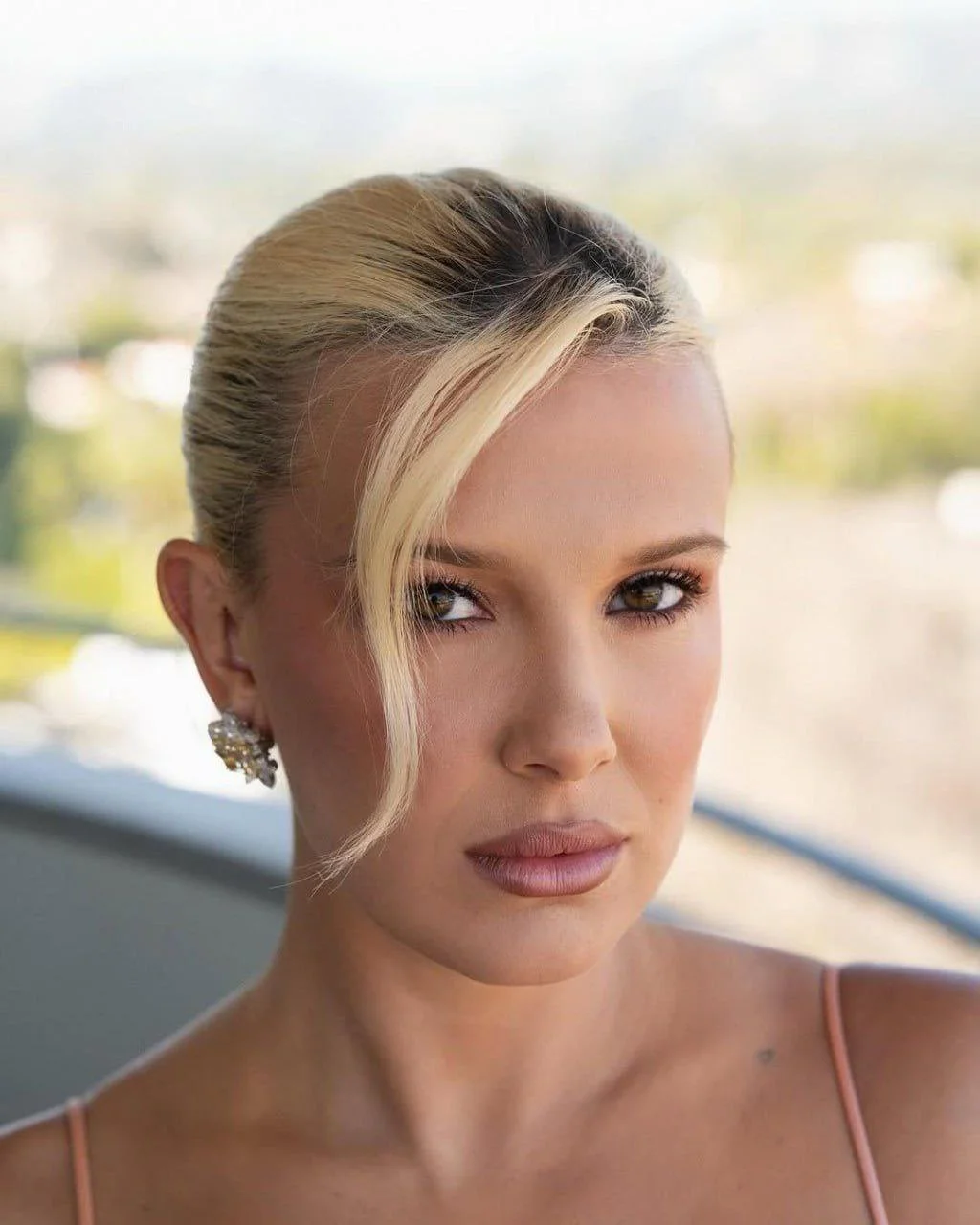 Millie Bobby Brown faceporn image 47