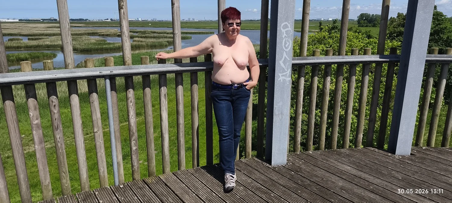 Angela image 16