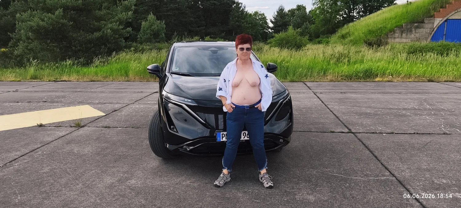 Angela image 28