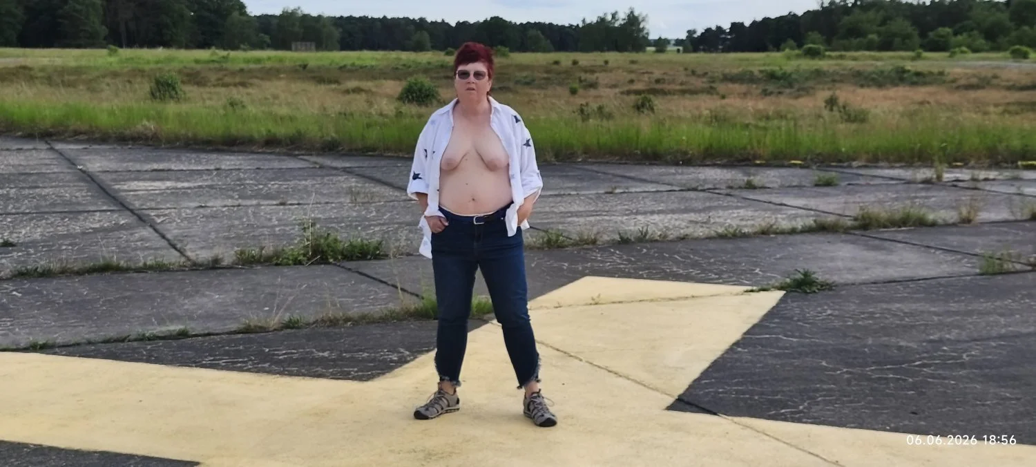 Angela image 47