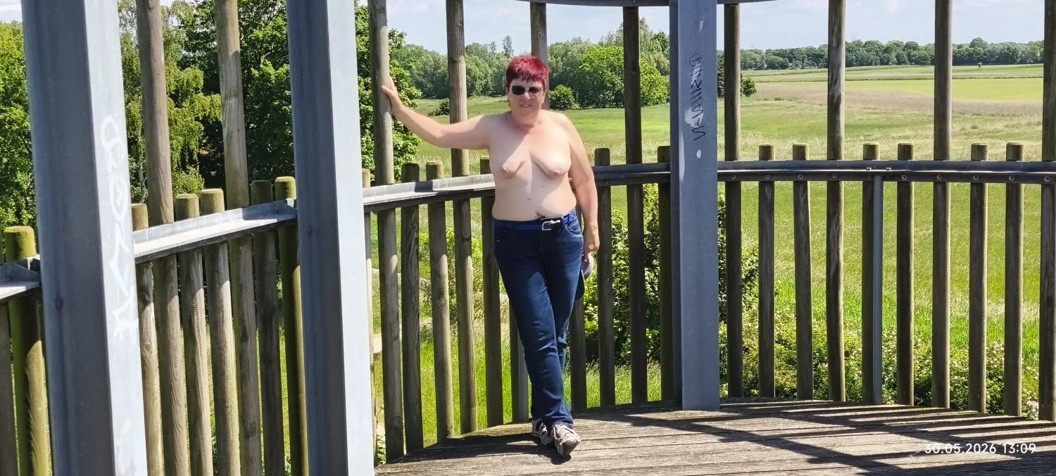 Angela image 8
