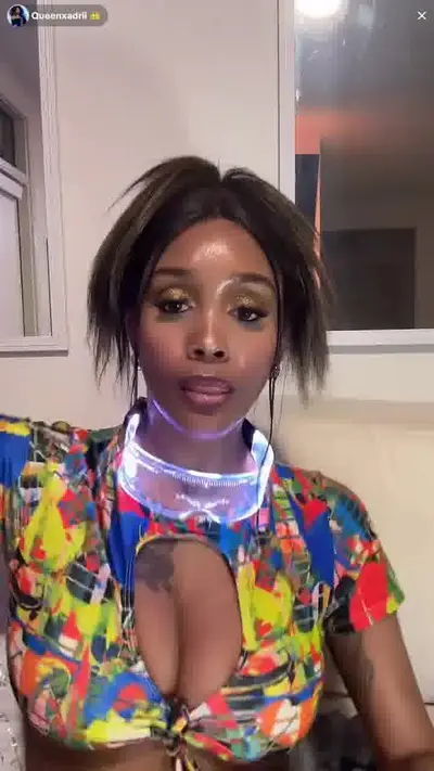 tiktok live qu33nx4dr11 cover image