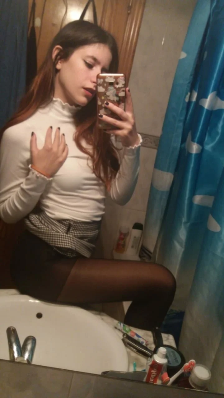 Española loves to fuck image 12
