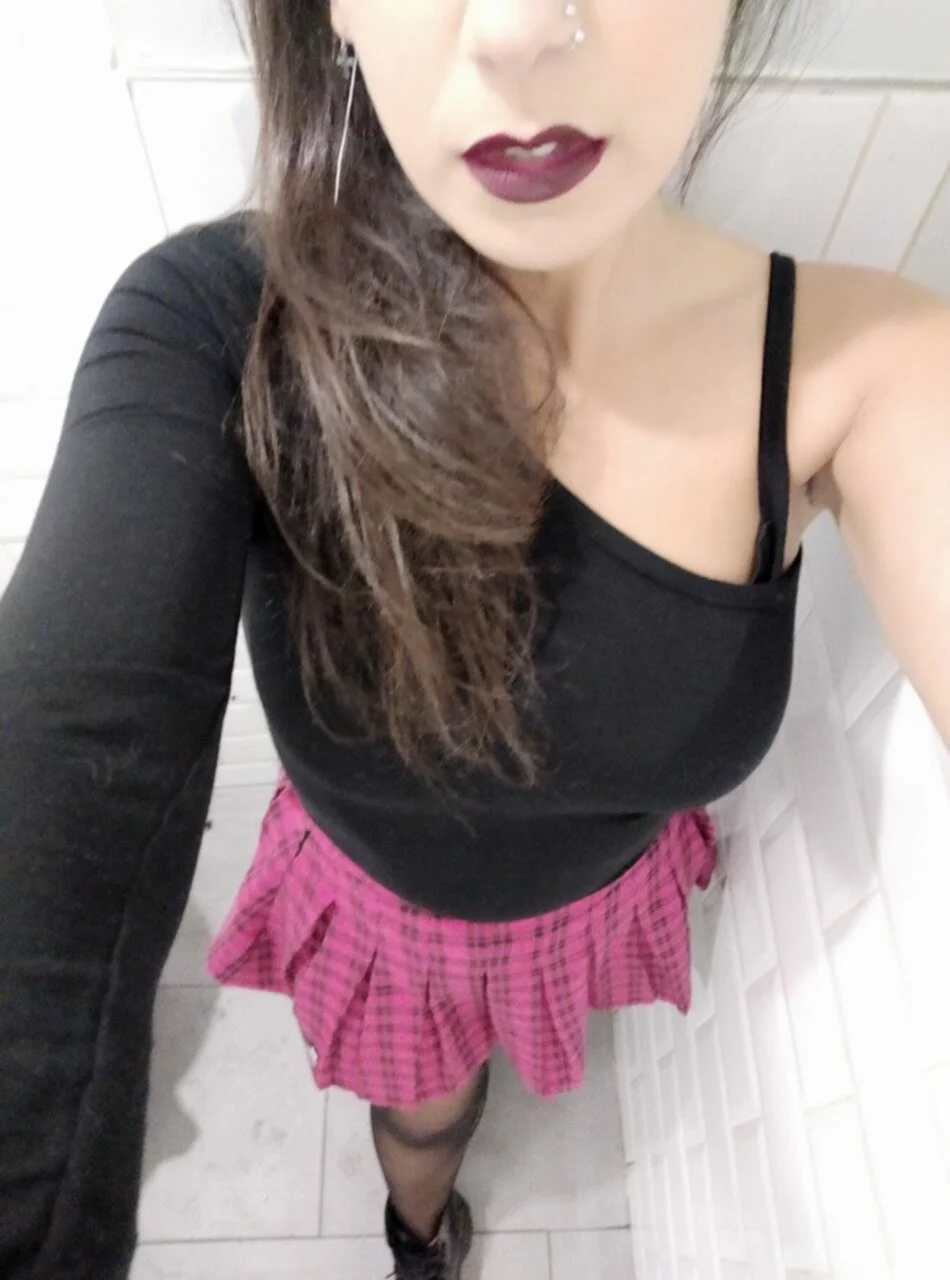 Española loves to fuck image 24