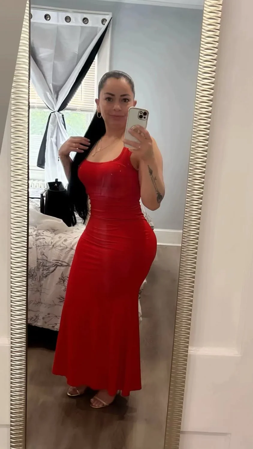 Latina Big ass hotwife image 5