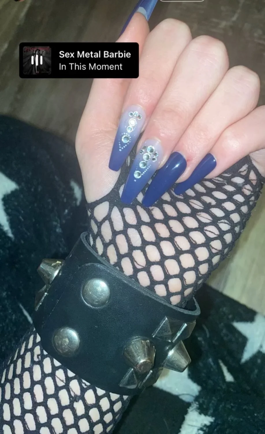 Need more emo teens dm to trade. image 4
