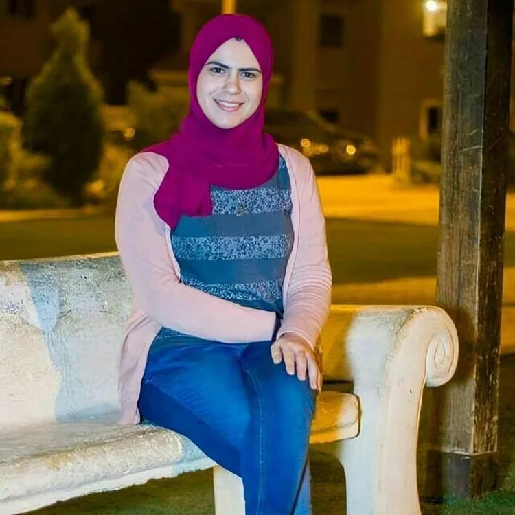 Hijabi Muslimah image 2