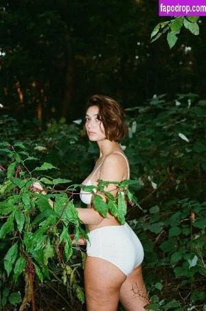 Looking for more of this busty slut M!K@!L@ image 4
