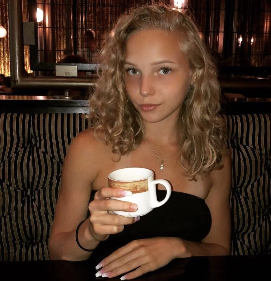 Hot Blonde Teen w Fat Ass Fucked, DM for Full Set main image