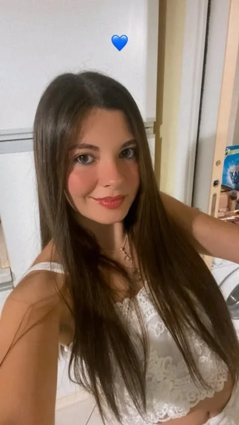 AGOSTINA image 10