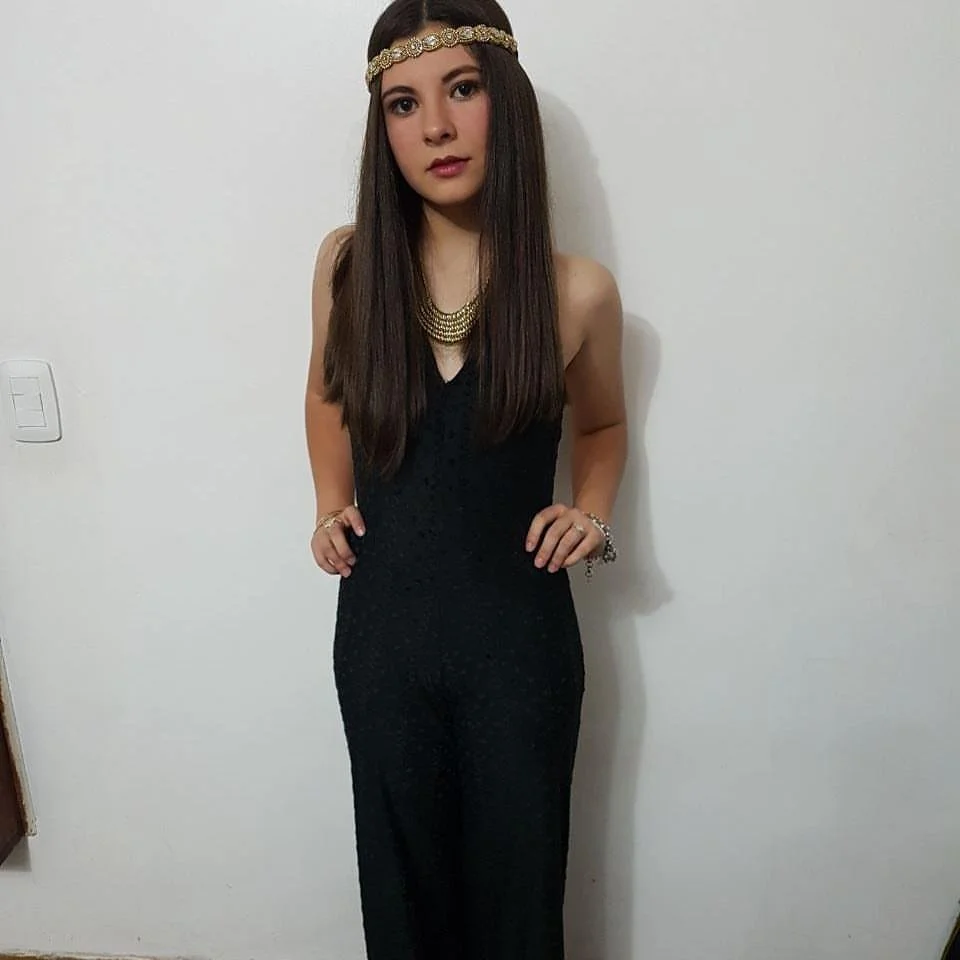 AGOSTINA image 14