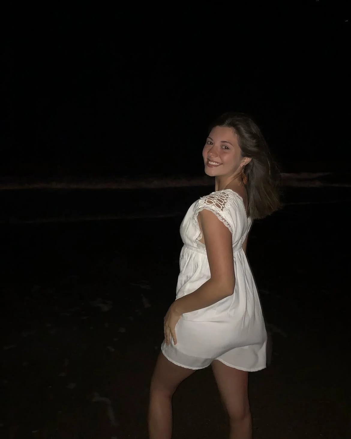 AGOSTINA image 41