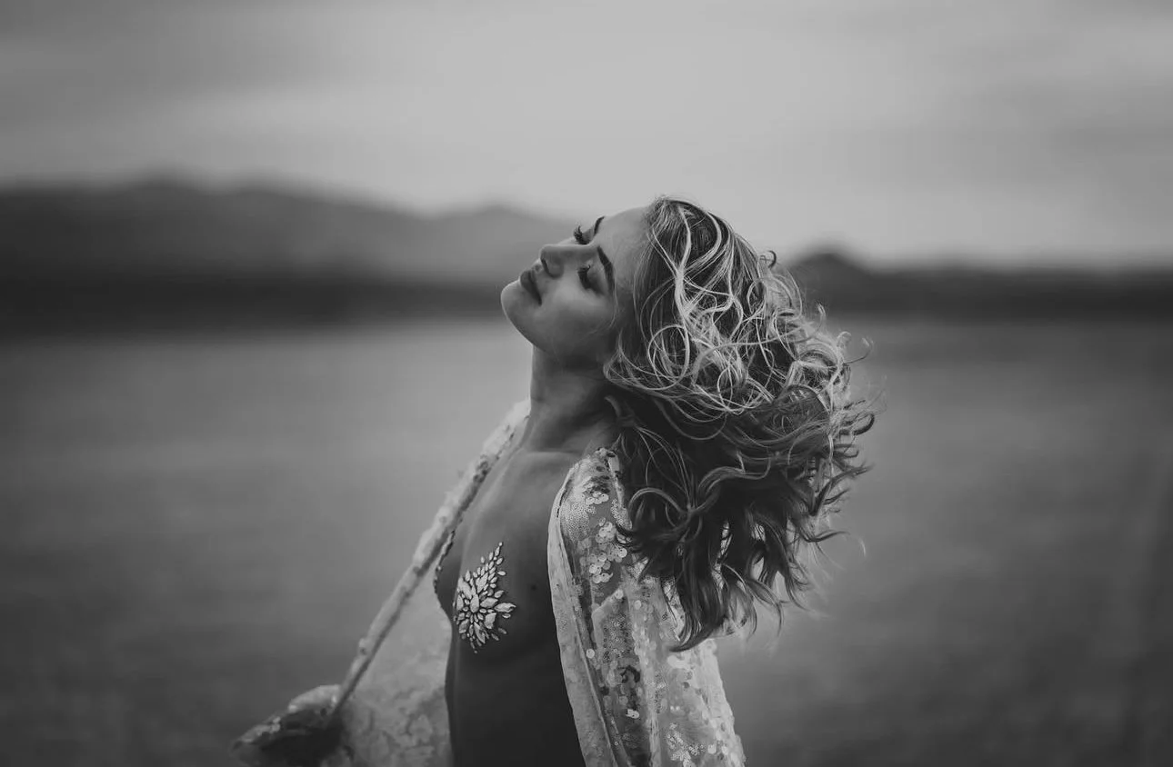 Jade’s Boudoir Part 3 image 19