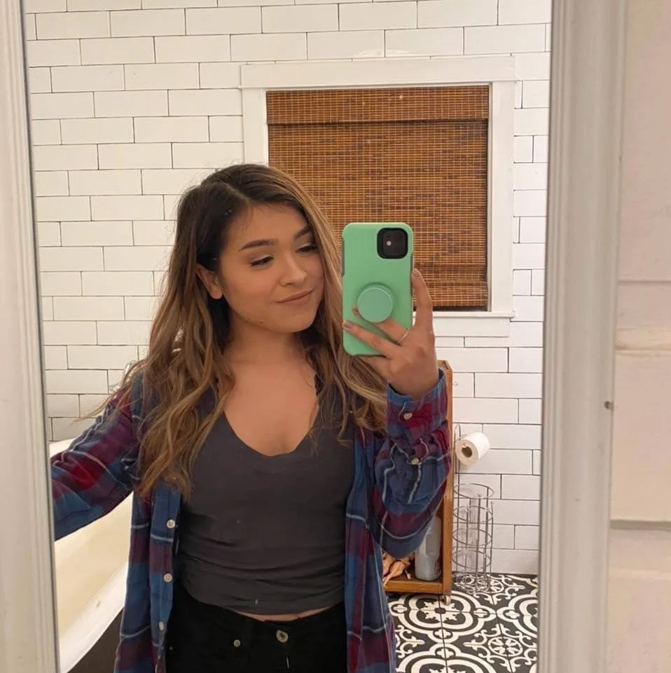 Sexy Latina image 27