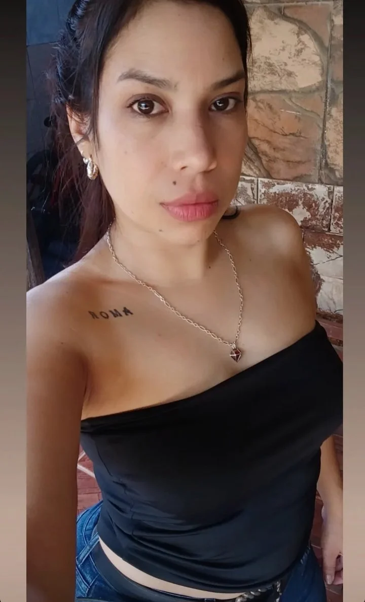 Debora argenta formoseña algo de ella o esa sona main image
