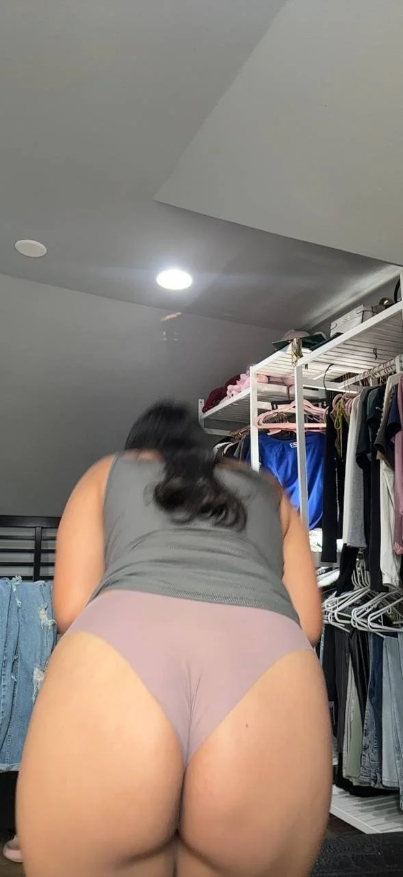 Pretty Latina Leaked image 3