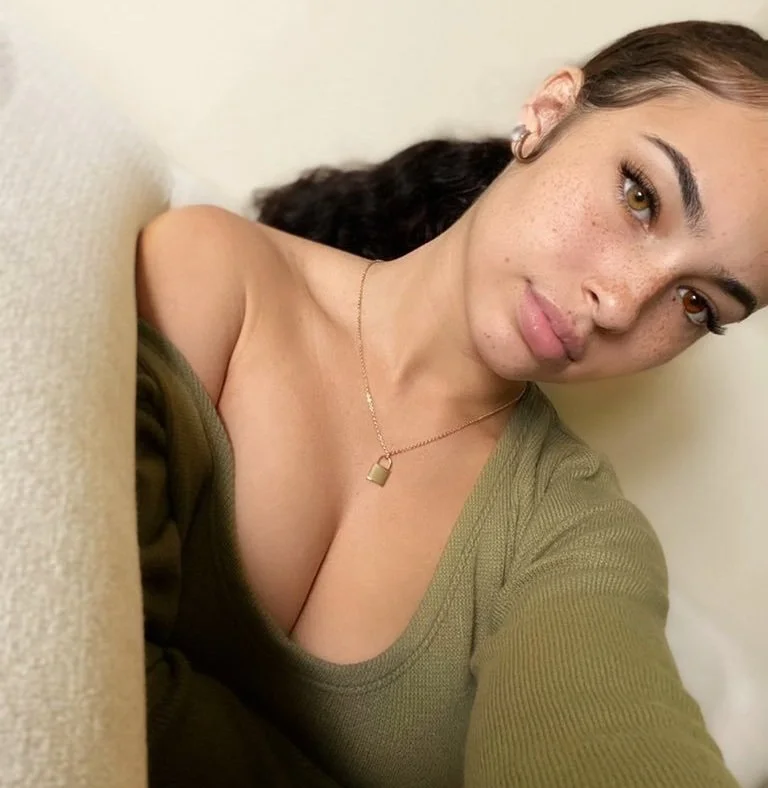 Beautiful arab teen homemade blowjob main image
