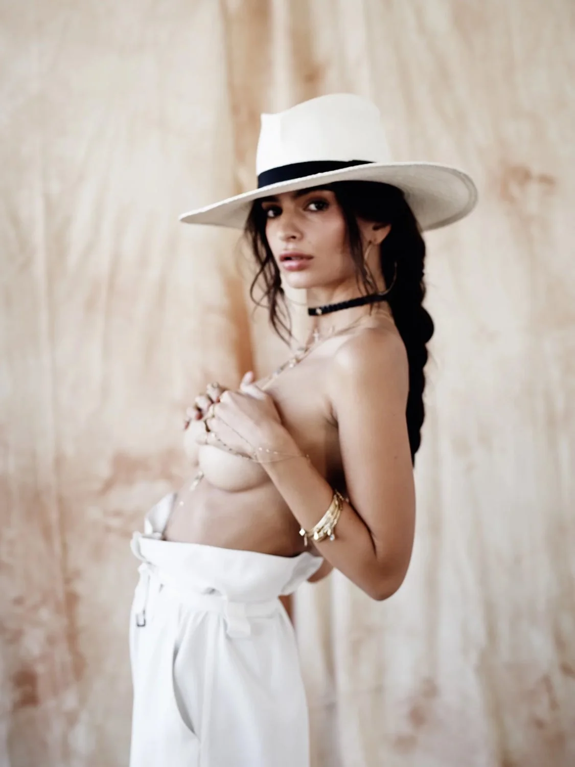 Imagine CEI by Emily Ratajkowski image 8