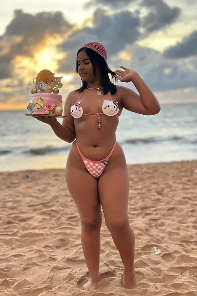 Larissa gostosa cover image
