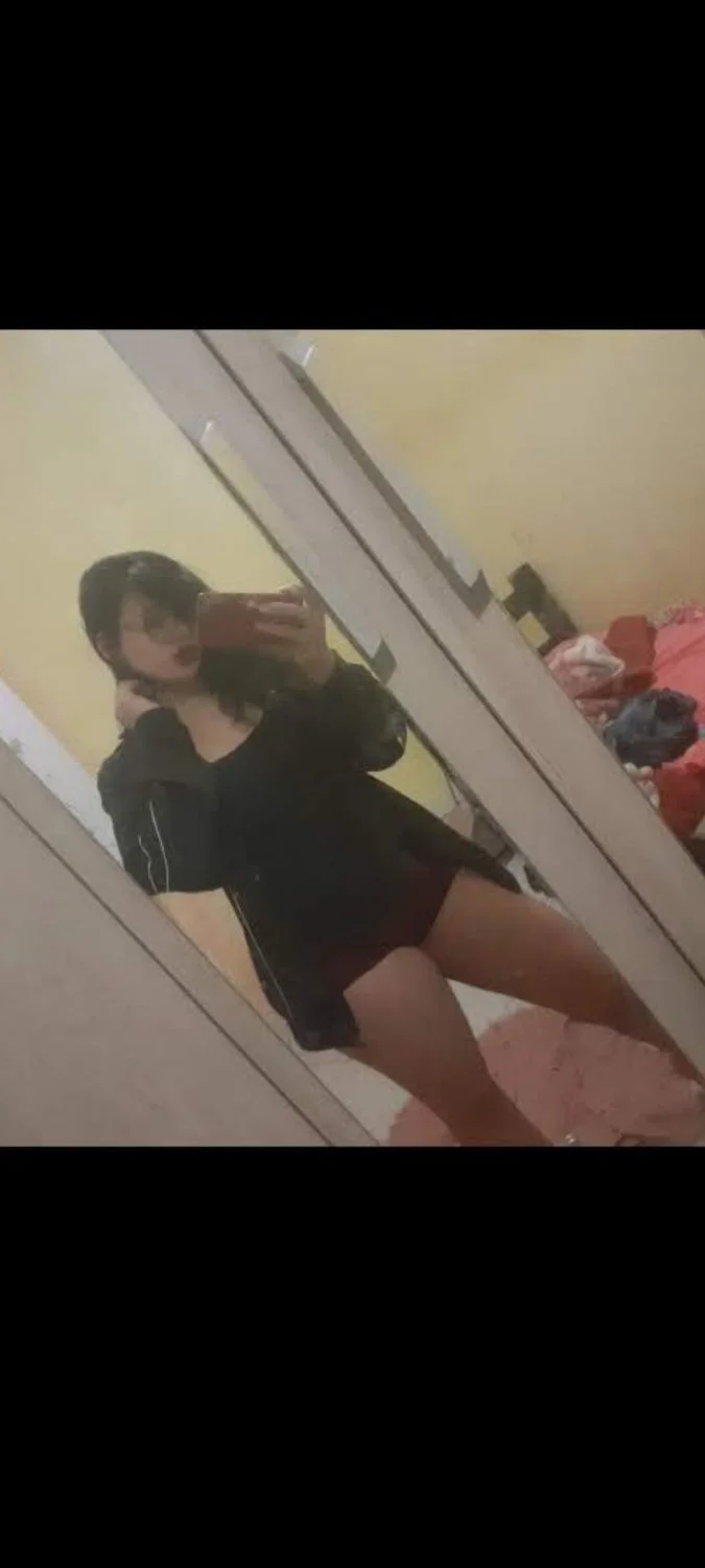 Novinha que paga de santinha image 16