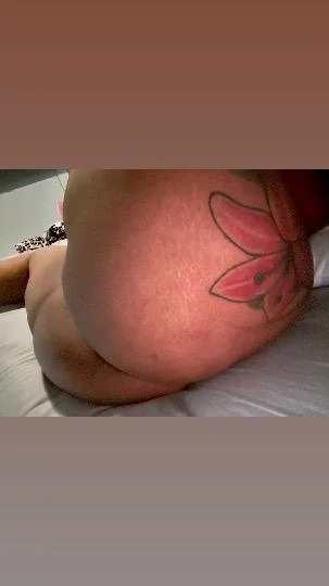 fat booty escort perfect bbl image 6