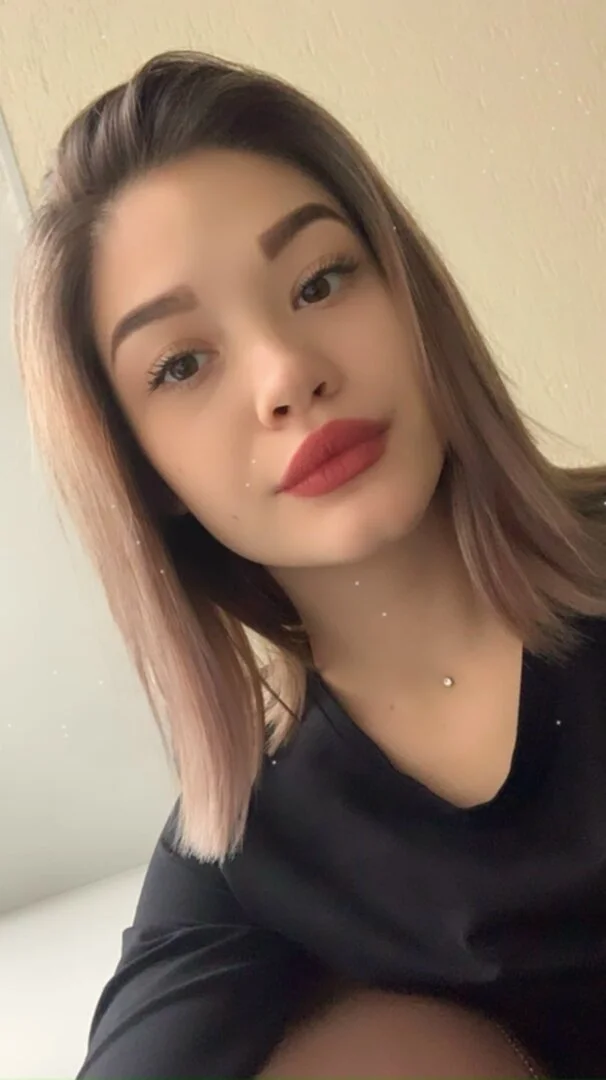 amateur gf Helen image 18