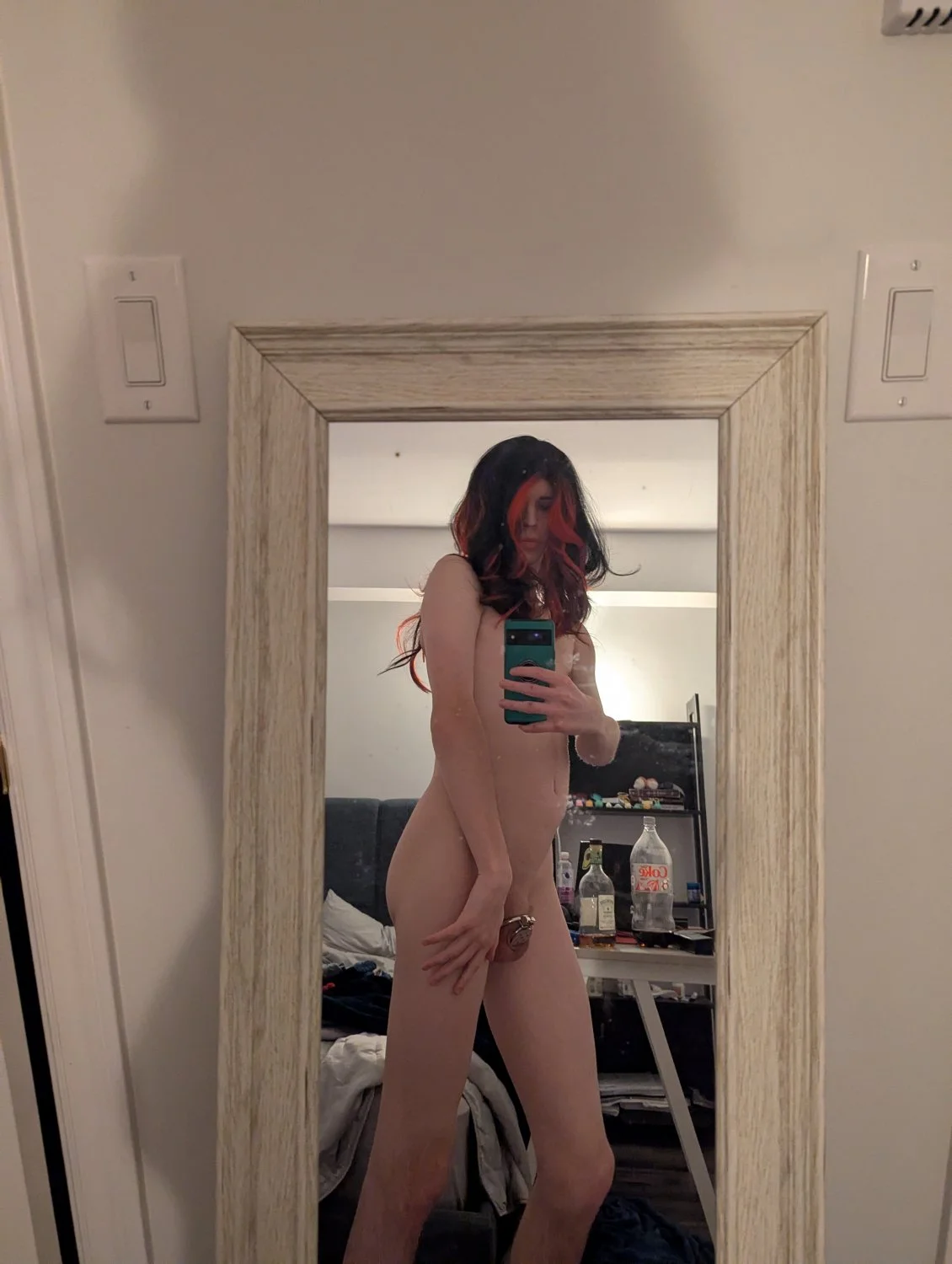 Nude and locked sissy whiteboi image 10