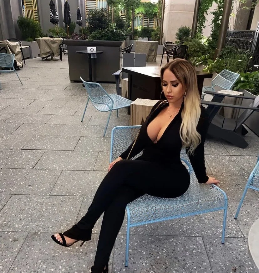 Big booty nurse Lys image 4