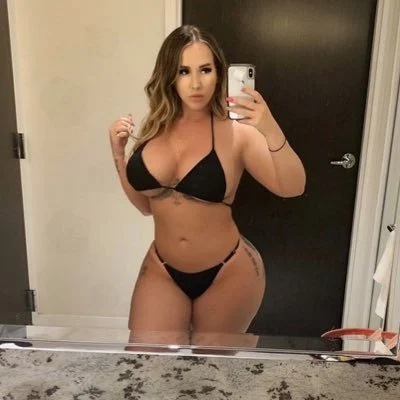 Big booty nurse Lys image 9