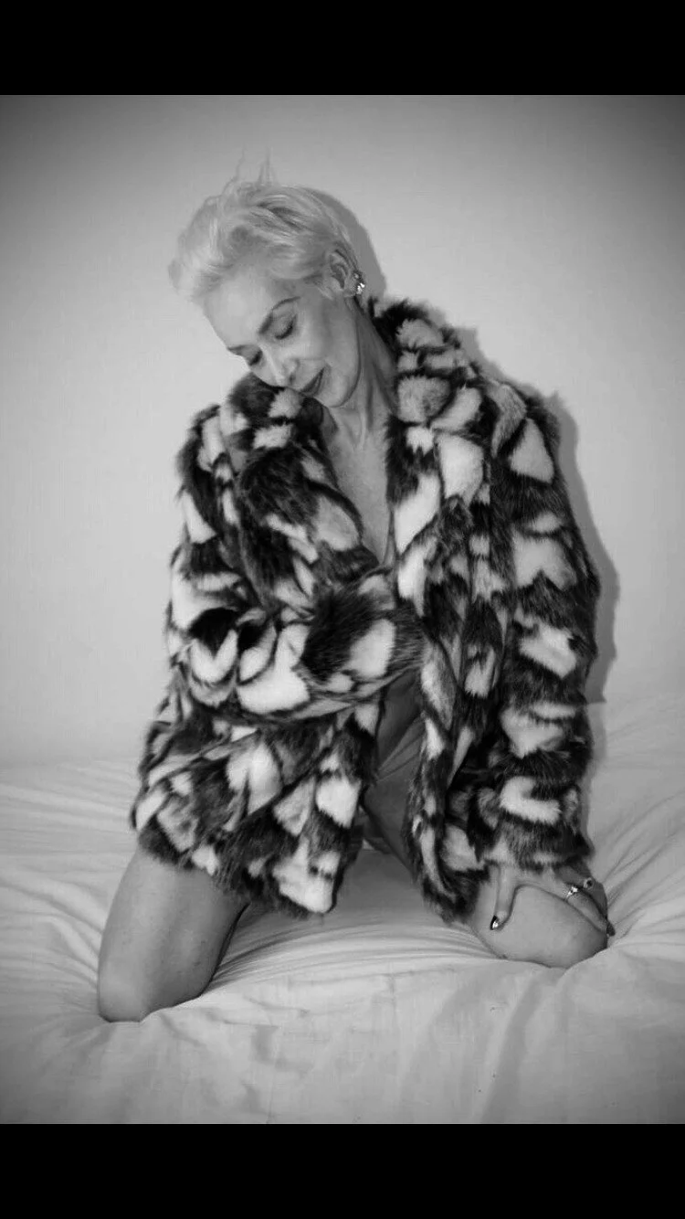 Amature british model -MARTHA. 61yo image 5