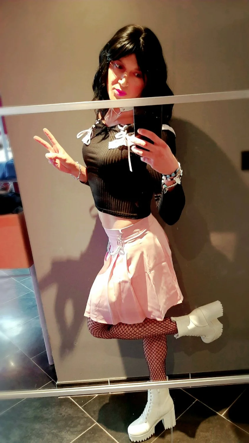 Ashlyi sissy slut image 4