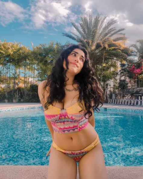 Huge perfect white titties on this model - pᴉosᴉʇɐɯɐɹᴉɐ image 8