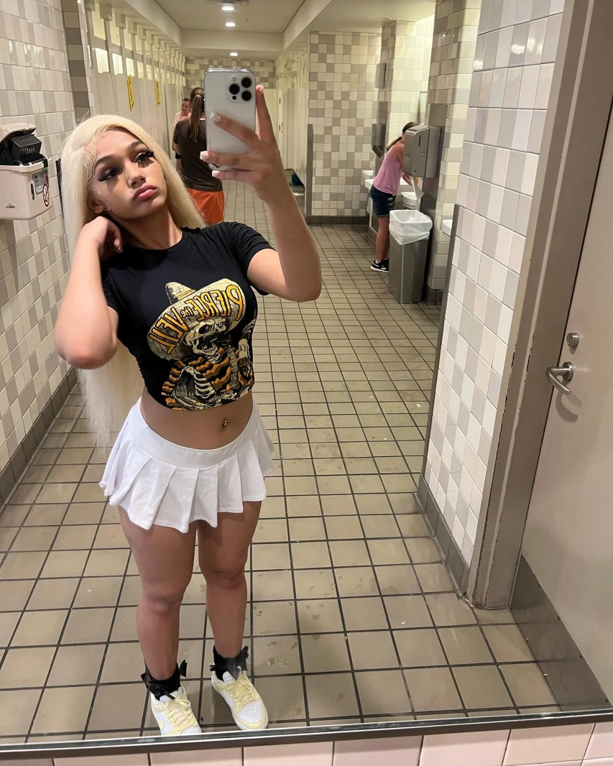Barely Legal teen Miixednaii sexy ass image 48