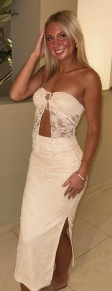 Cam Makes My Cock Crave Her Tight Teen Body image 7