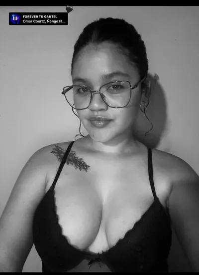 Aporte de seguidor, pendeja hermosa cover image