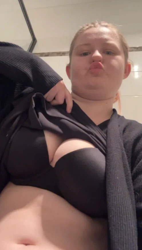 kikslut main image