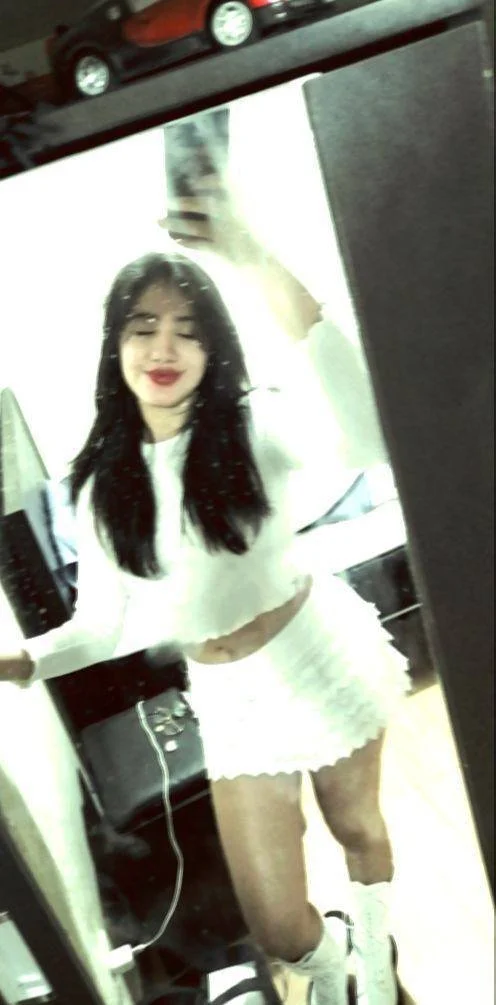Rica zorrita con enorme culo apirte de su ex image 5