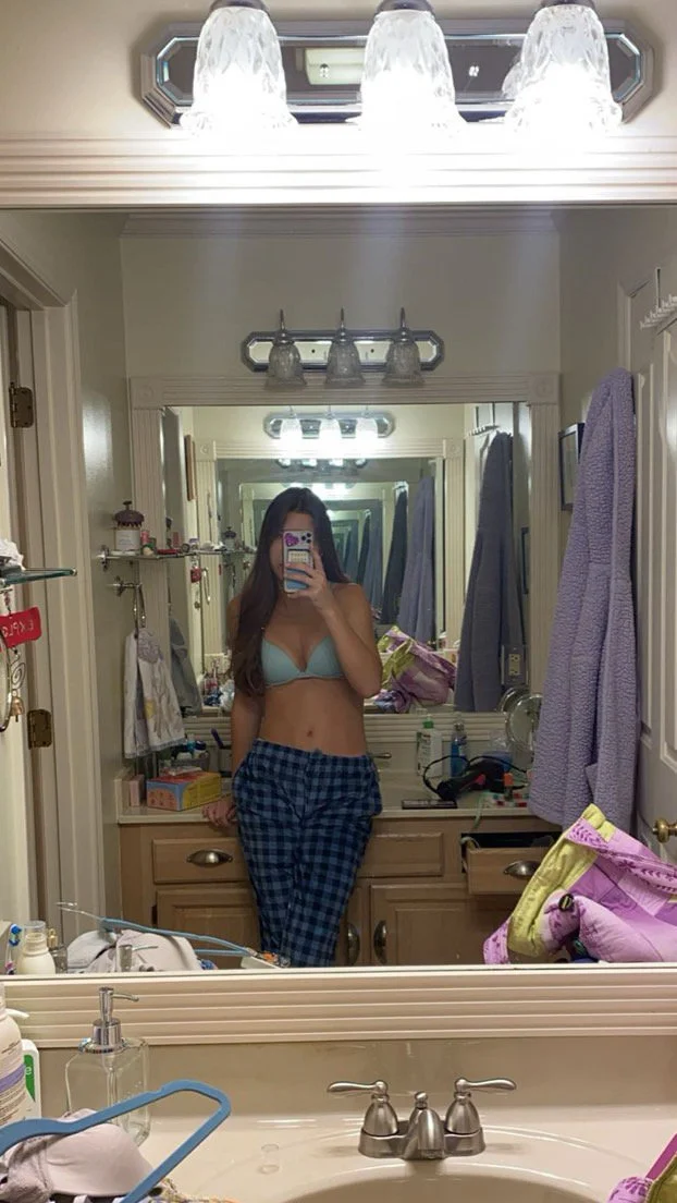 College whore Sienna image 2