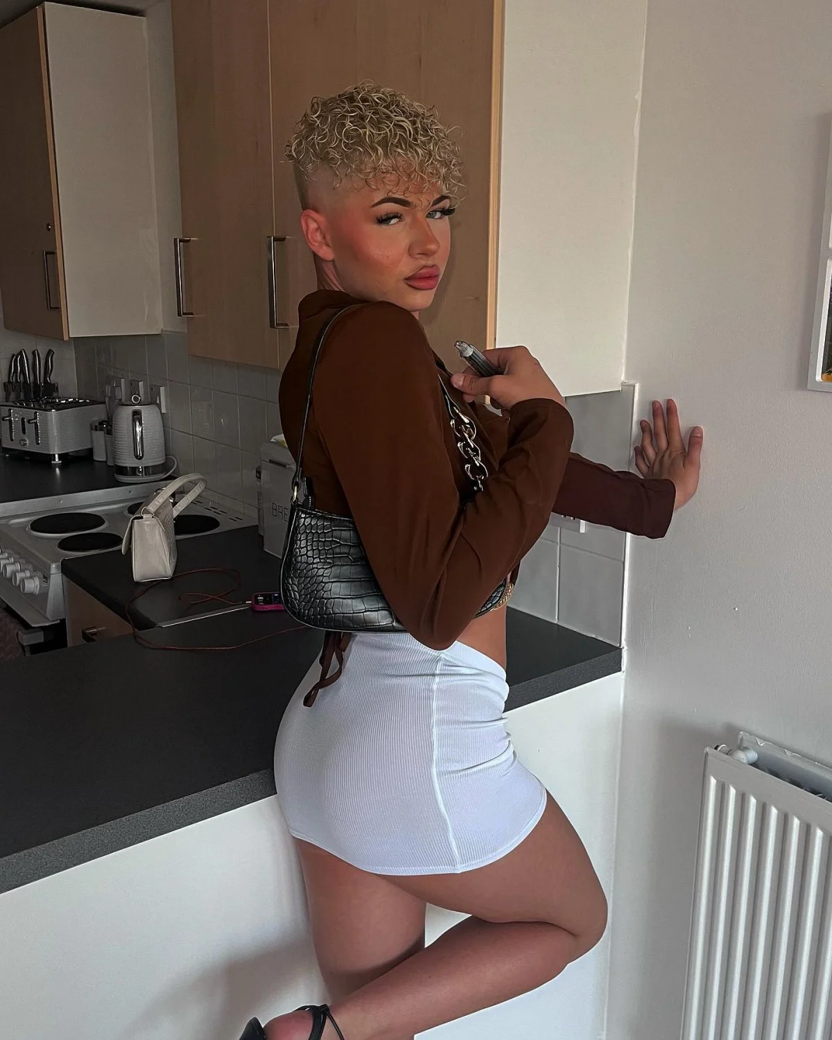 BRAD CHESTER FEMBOY image 16