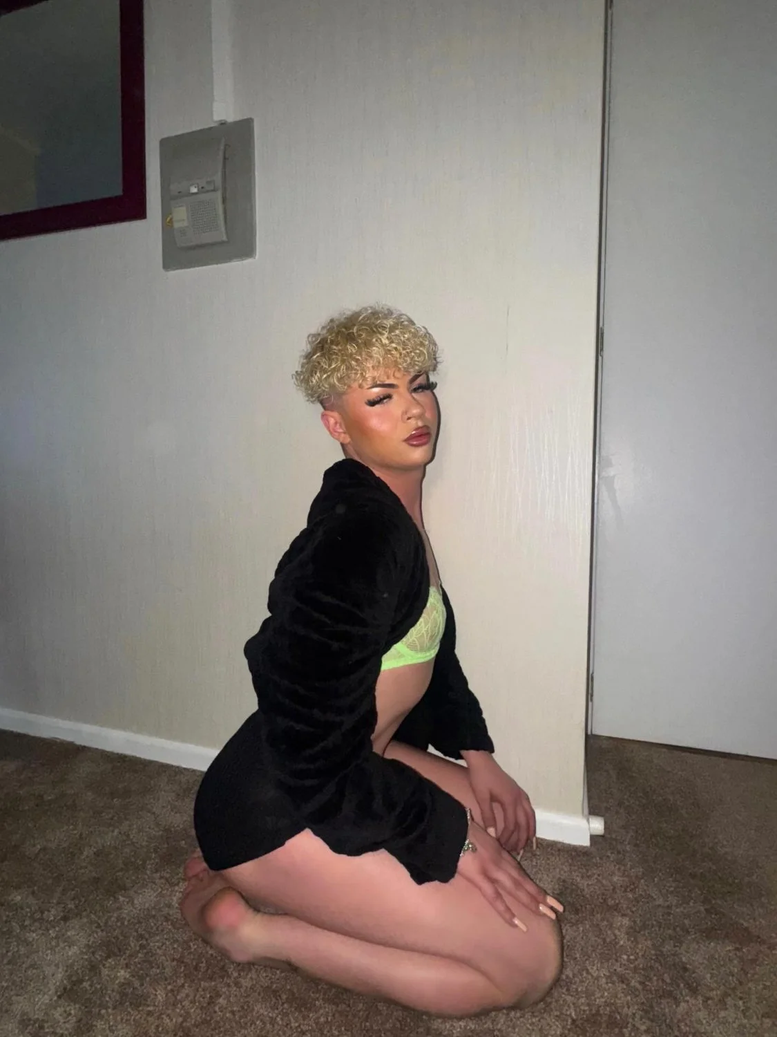 BRAD CHESTER FEMBOY image 7