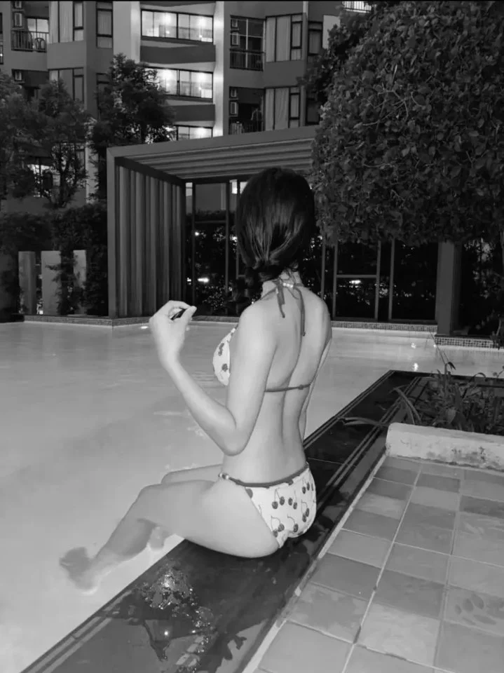 อีโอ๋เอ๋ชุดว่ายน้ำ image 7