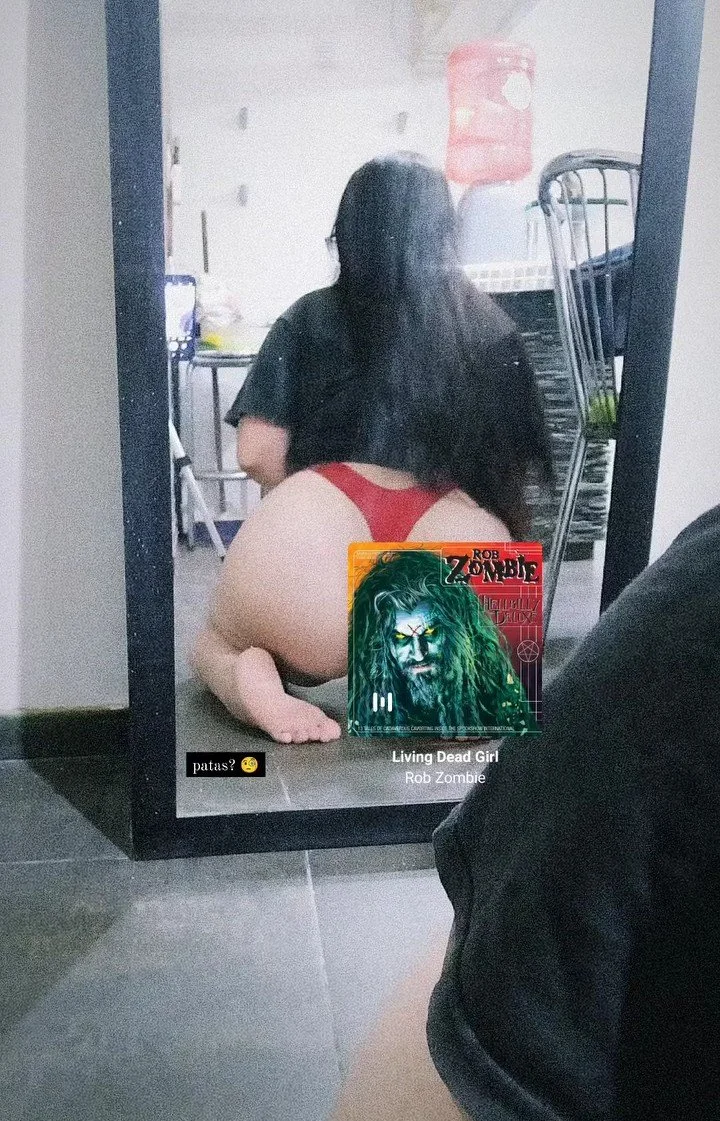 Gótica argentina con buen orto y ricas tetas image 10