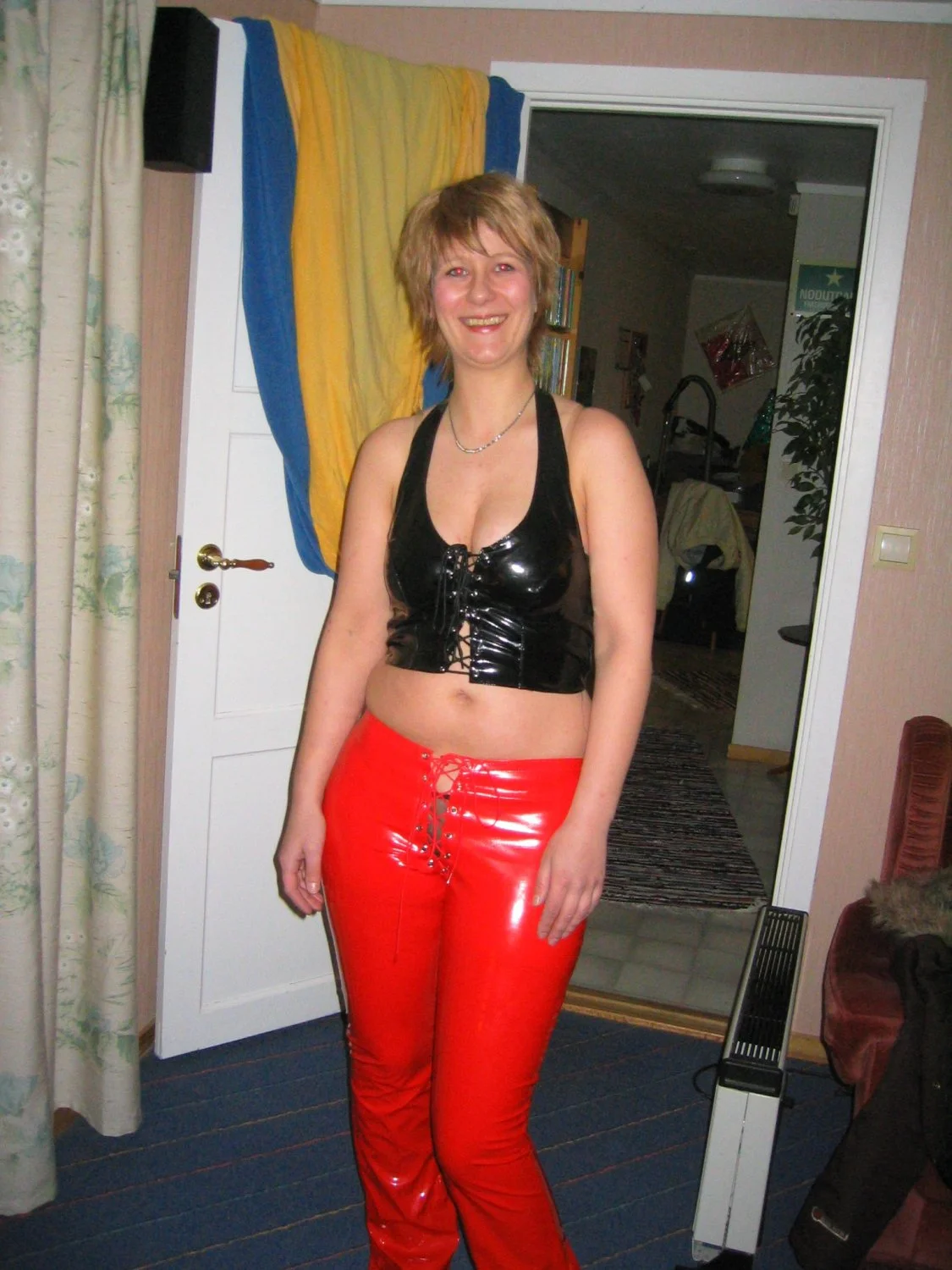 UK MILF Jill image 3