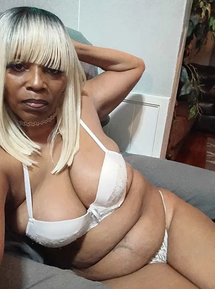 CARMELA JOHANSON SEXY image 17
